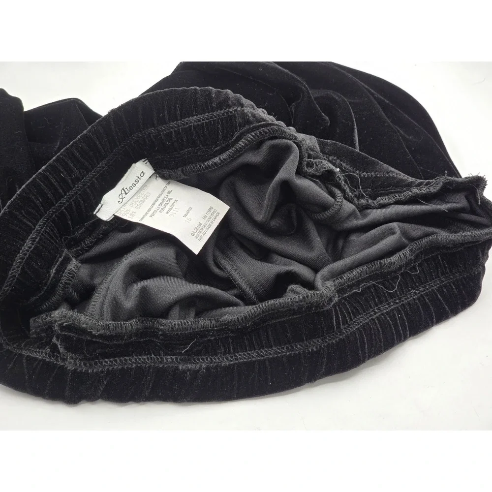 NEW W/TAGS VINTAGE AlessiaClothing Black Velvet Midi Skirt, Size 16, Canada Made
